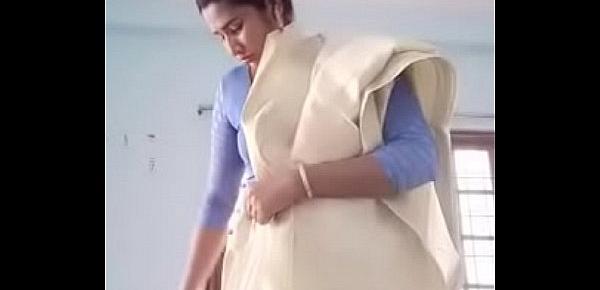  Swathi naidu latest videos while shooting dress change part -2